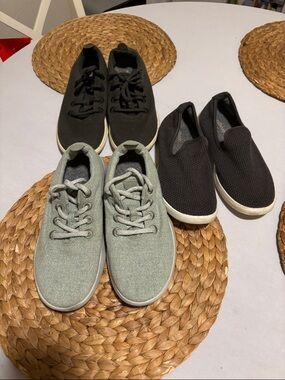Allbirds lot all size 7, really comfortable shoes.